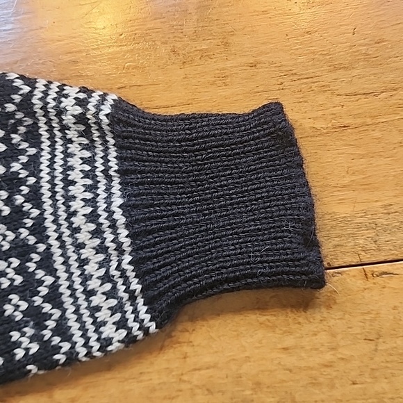 Vintage 90s wool Dale of Norway Scandinavian sweater 50 M L EUC - Picture 4 of 17